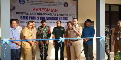 Peresmian Revitalisasi RKB oleh Ketua PGRI Kab. Kudus